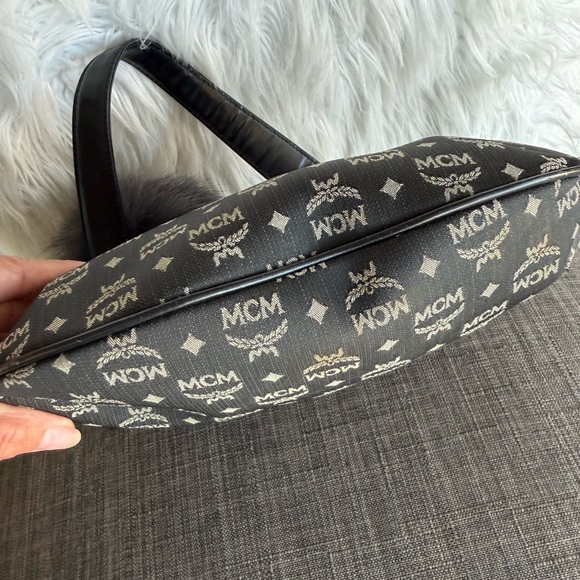 MCM Black Vintage Shoulder bag - Picture 7 of 13